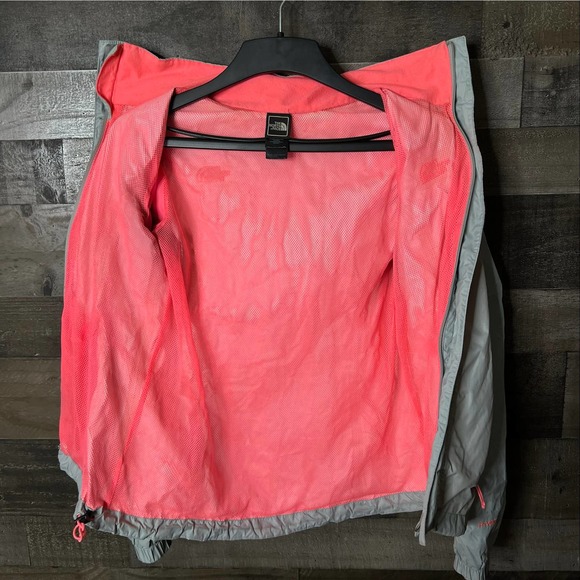 SOLD The North Face Resolve Jacket Womens Small - Picture 3 of 4